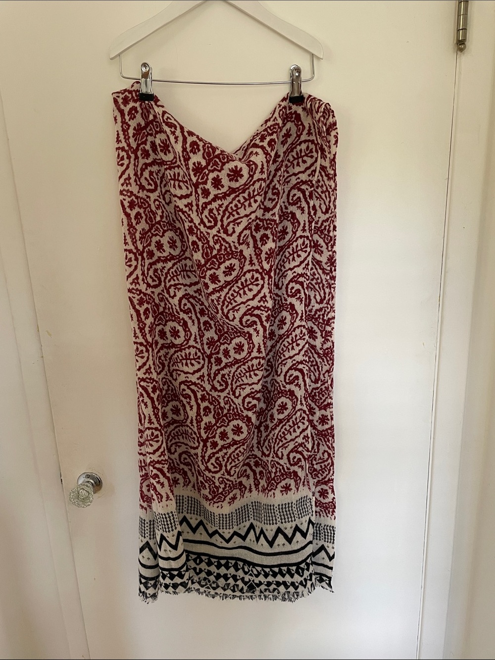 Jackson Rowe Black and Cream Patterned Fringe Scarf